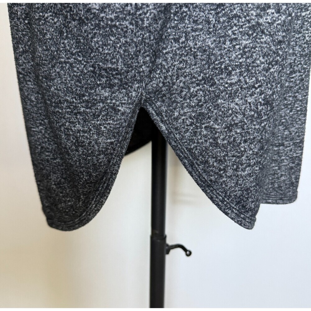 Athleta Luxe Pose Women's Thumb Hole Marled Heathered Tunic, Sz XL, Black & Gray - Picture 5 of 16